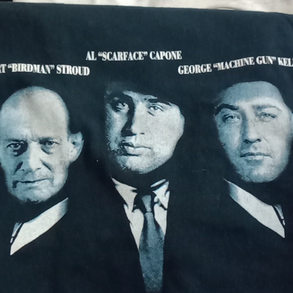 T-shirt, With pictures of "BIRDMAN"S, SCARFACE, MACHINE GUN (LARGE)
